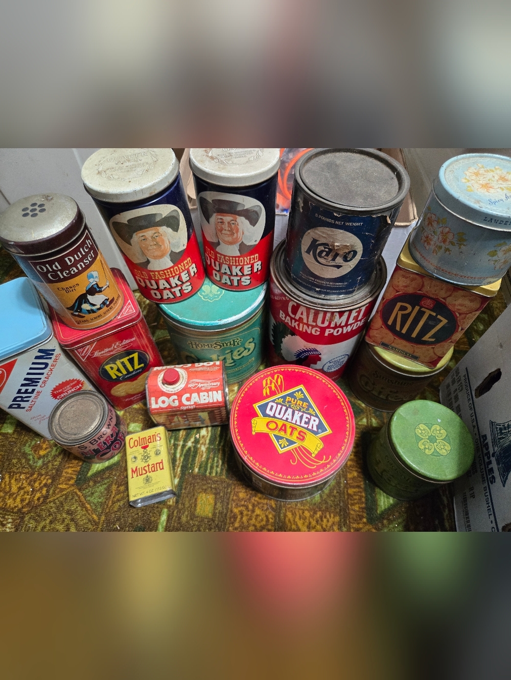 Vintage Lot Of Tins